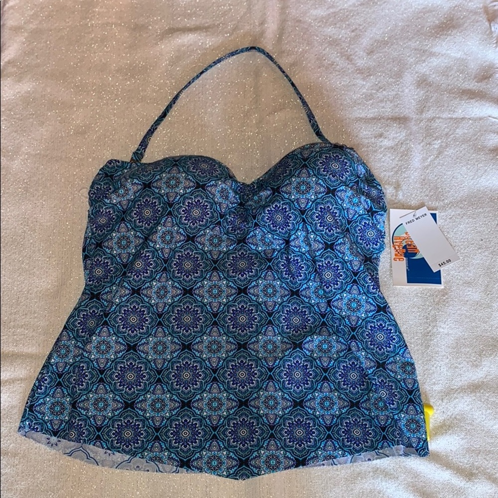 Swimwear top